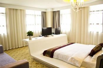 Provence Garden Hotel Ухань Экстерьер фото
